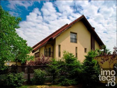 6 room Home/Villa for rent in Iancu Nicolae area
